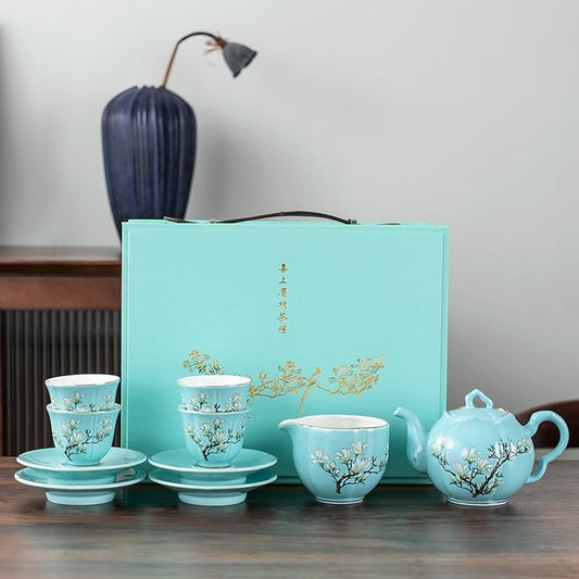 Juego de Té de Porcelana con Diseño Floral Azul