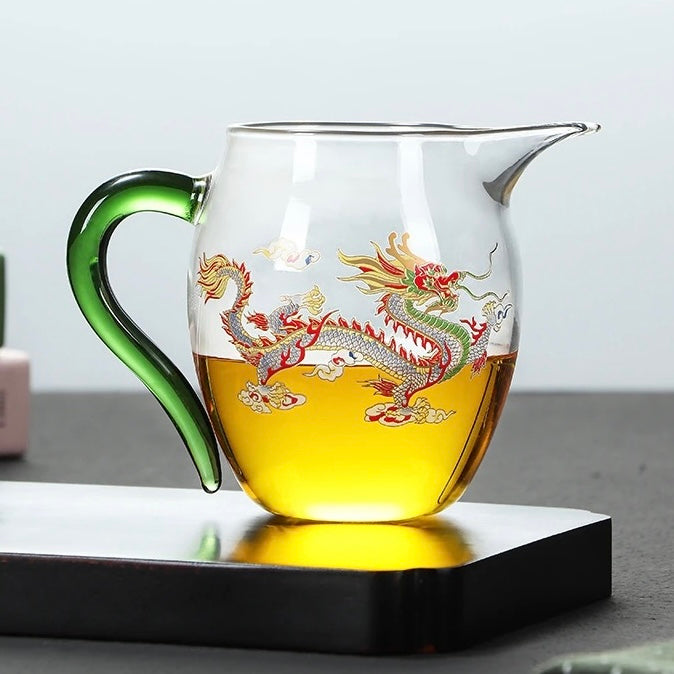 Jarra de Vidrio con Motivos de Dragón y Fénix