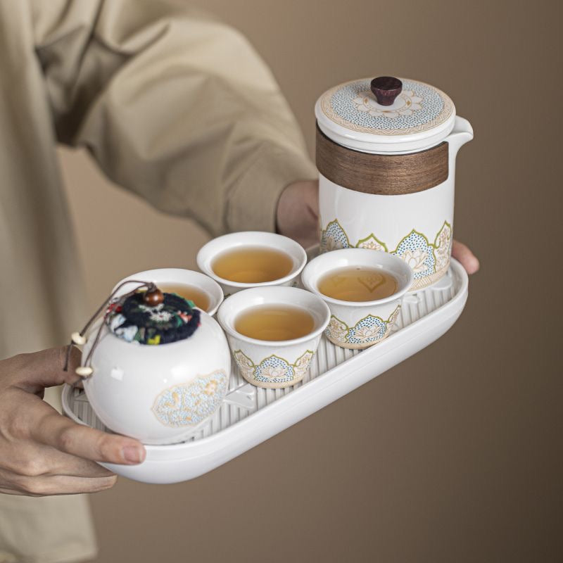 Set de Té Portátil de Porcelana con Estuche Elegante