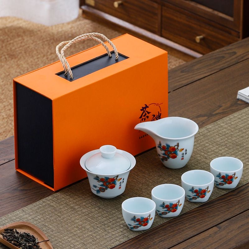 Juego de Té Chino de Porcelana con Motivos Artísticos