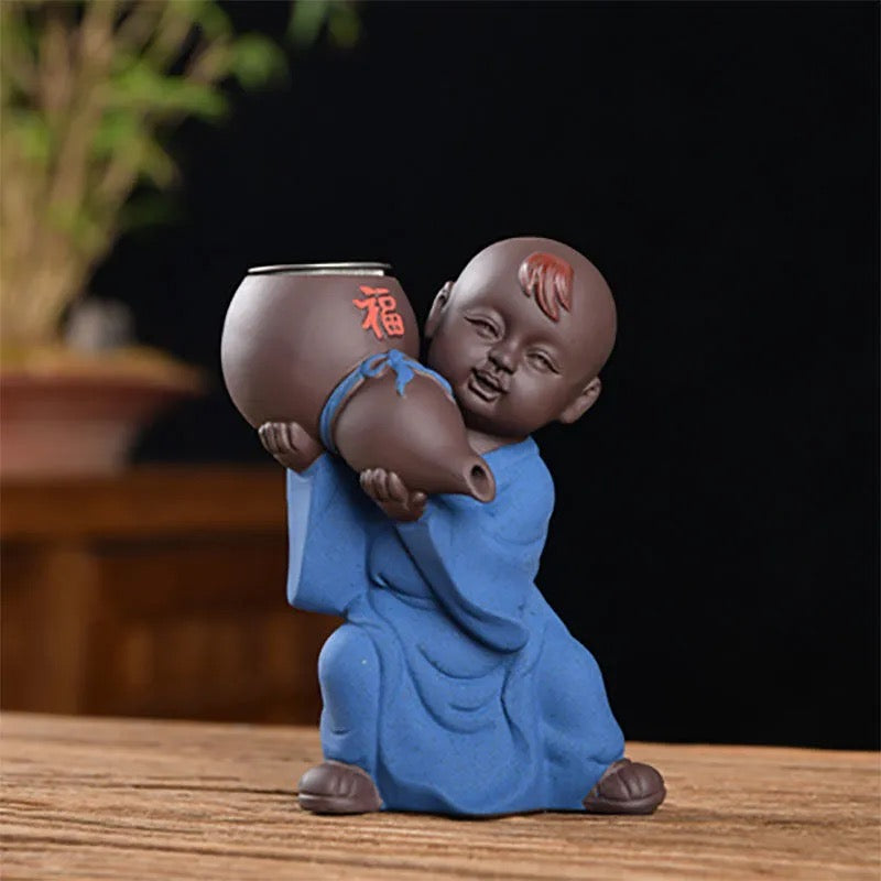 Adorno de Monje con Jarrón de la Fortuna