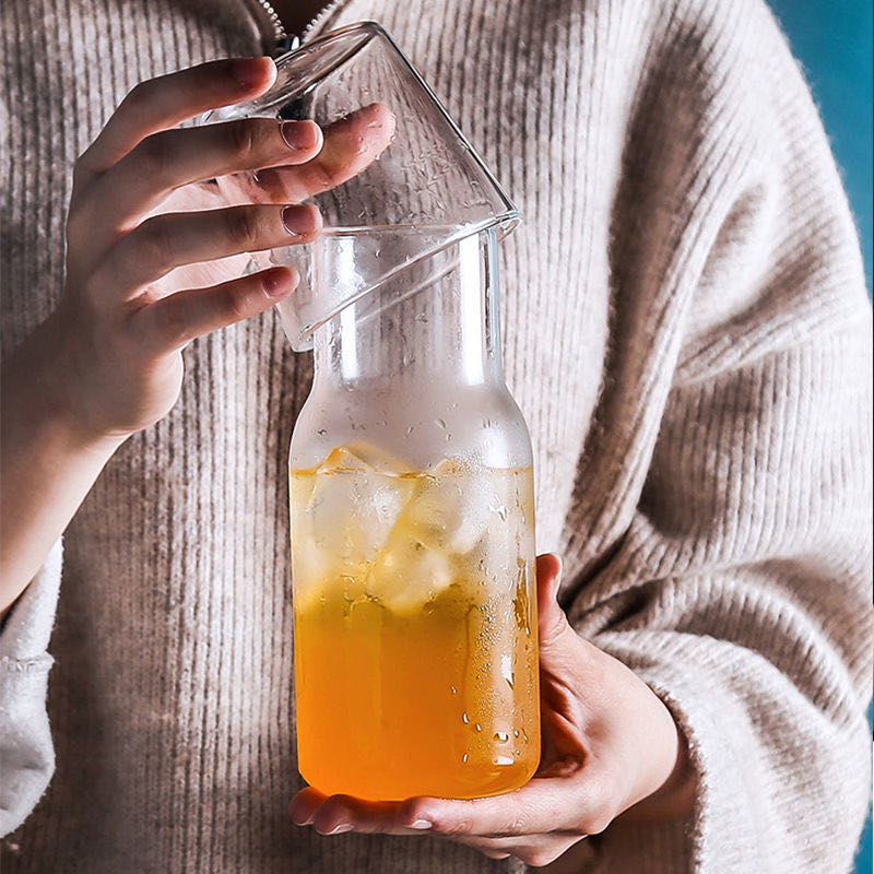 Jarra de Vidrio con Taza Integrada