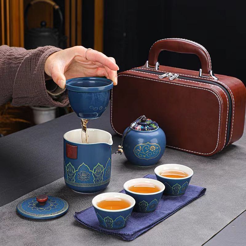 Set de Té Portátil con Estuche Elegante